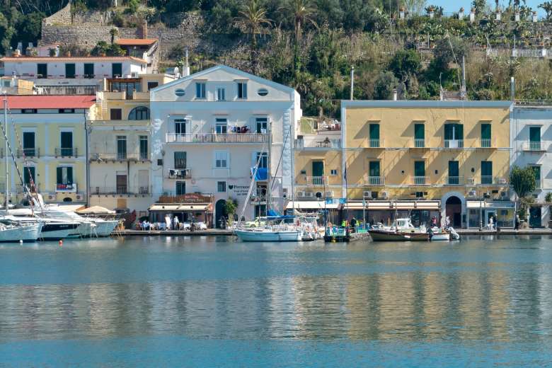 Offerta Agosto/Settembre a Ischia speciale 7 notti Offerta Agosto/Settembre a Ischia speciale 7 notti